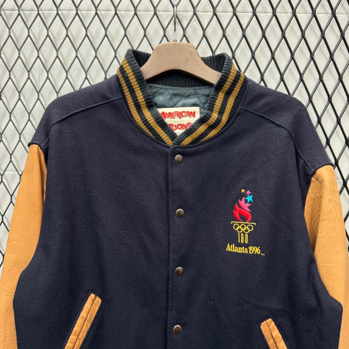 아메리카 툰즈 X 1996 아틀란타 올림픽 바시티자켓 빅로고 디테일 상품이미지3