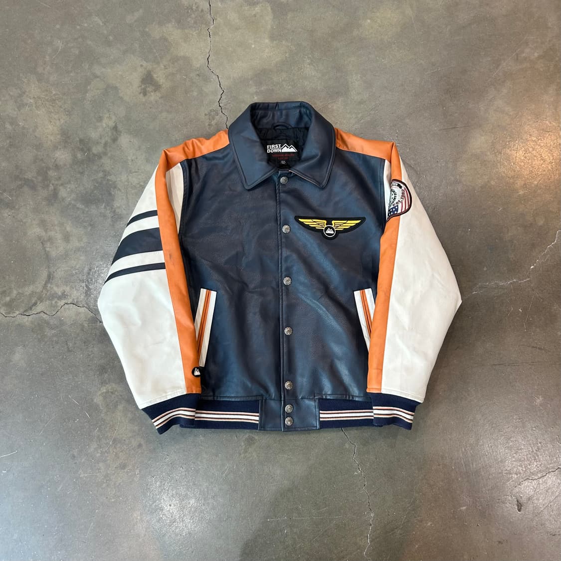 퍼스트다운 pvc 레더 자켓 상품이미지1