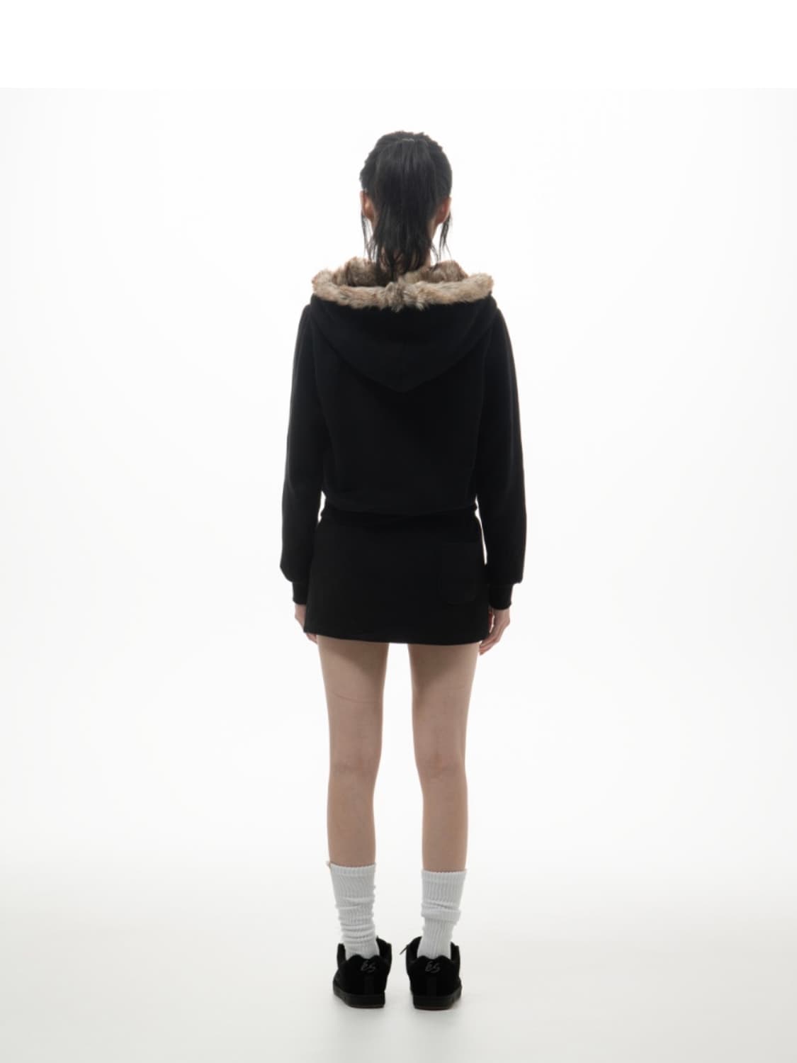 포니즈 블랙 퍼 후드집업 + 스커트 세트 [일괄판매] 상품이미지6
