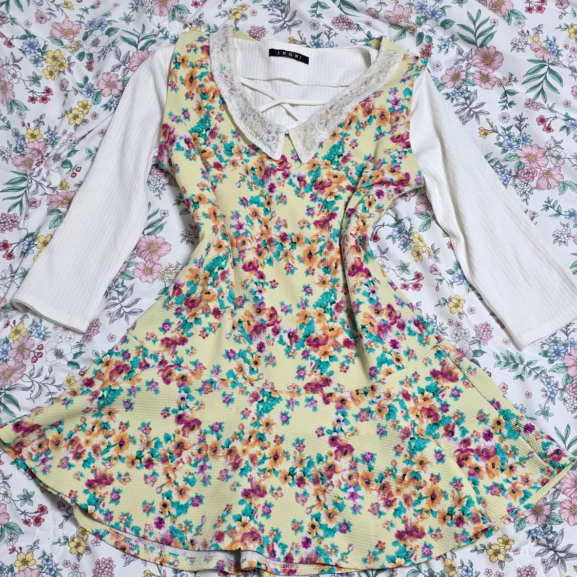 일본빈티지 모리걸 코디세트)ingni 골지티 로맨틱 꽃무늬 레이스원피스 상품이미지1