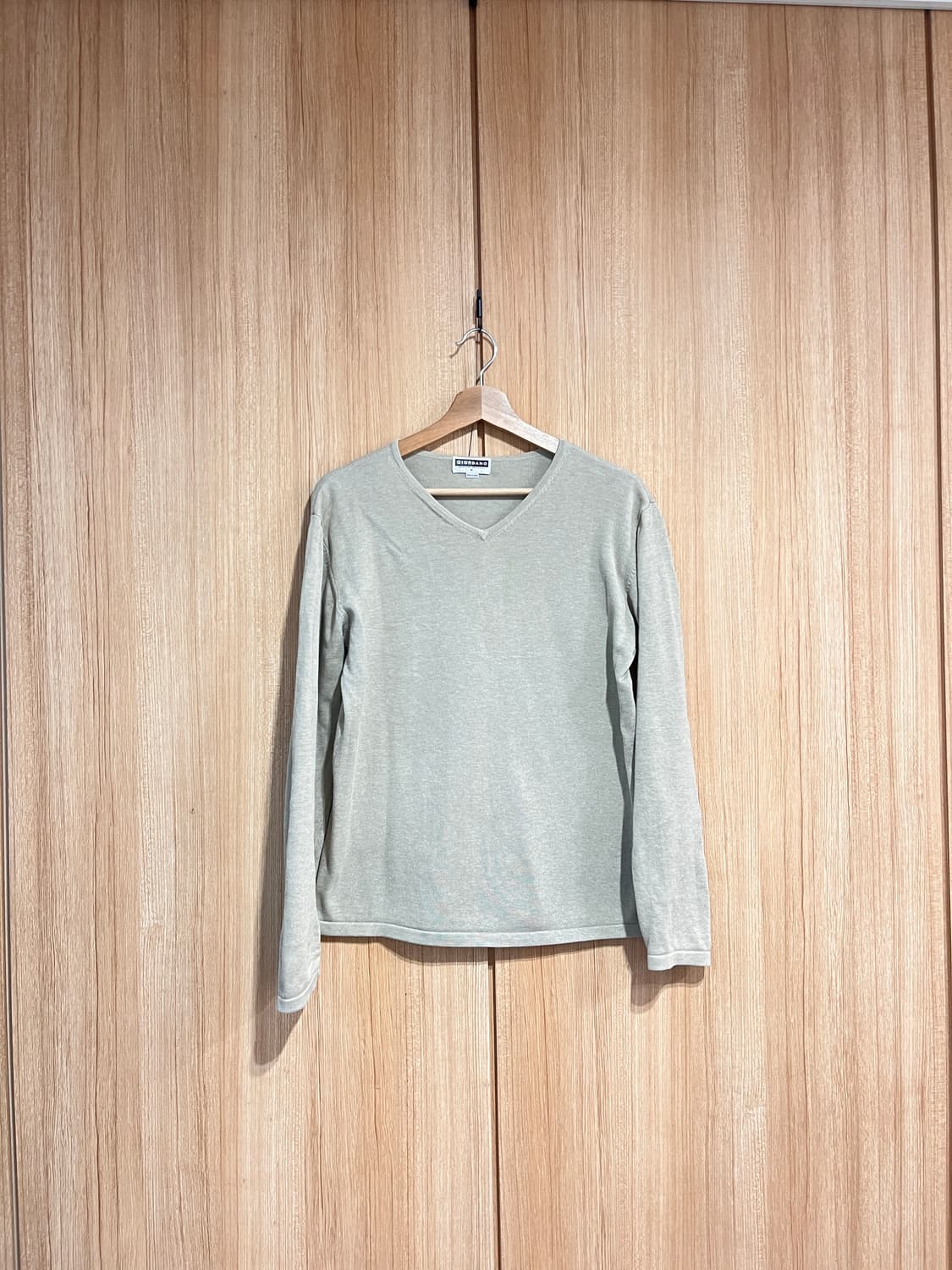 지오다노 브이넥 니트 상품이미지2