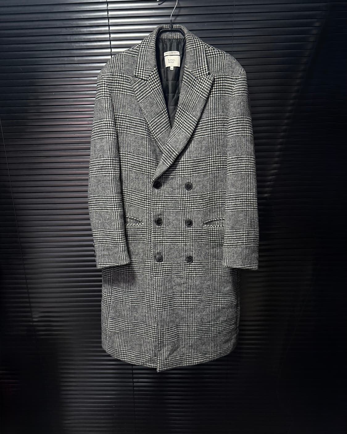 버튼 서울 하운드 체크 피크드 카라 더블 울 코트 48 미니멀  상품이미지3