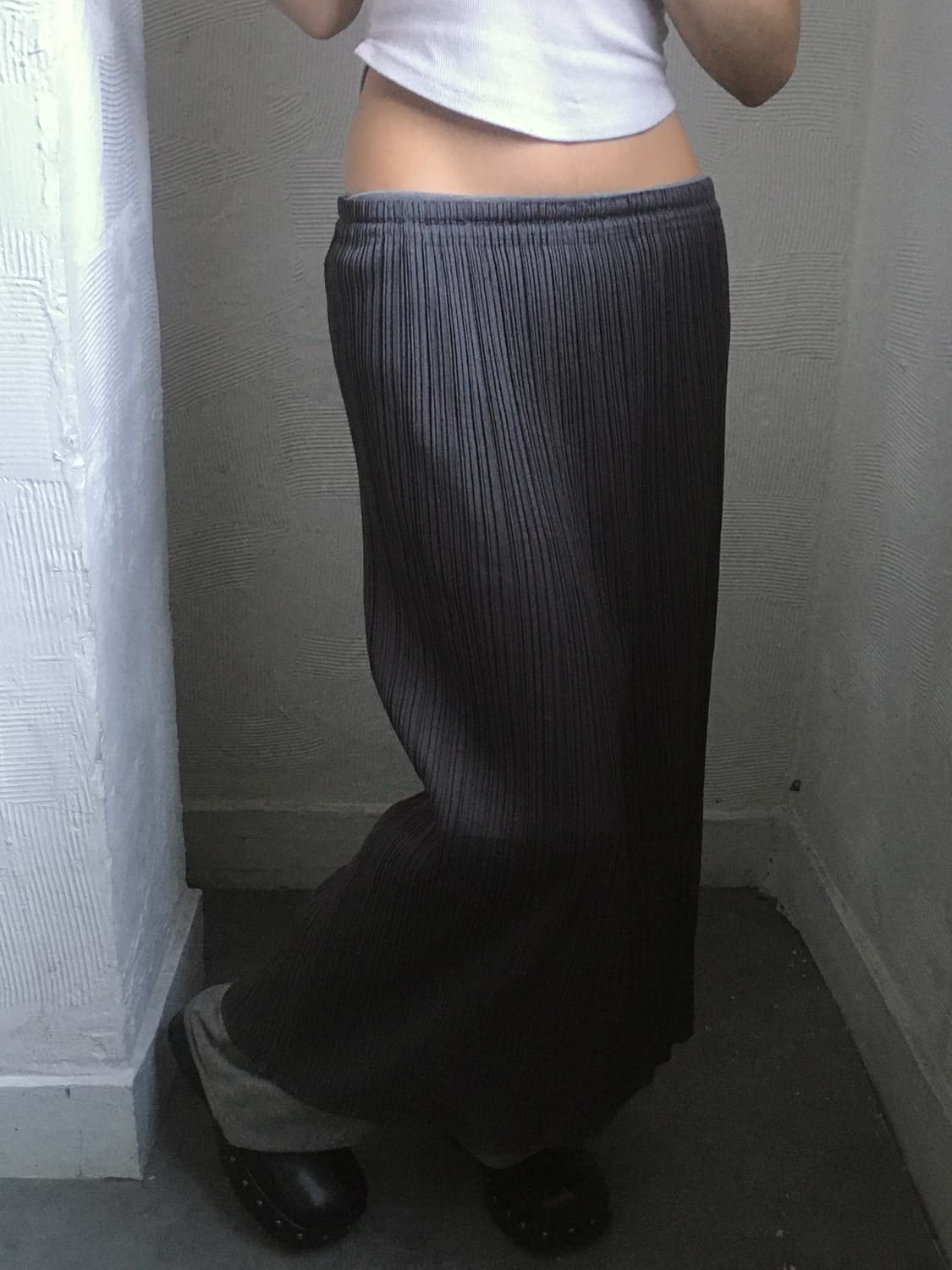 Pleats Please 플리츠플리즈 그레이 플리츠 롱 스커트  상품이미지2