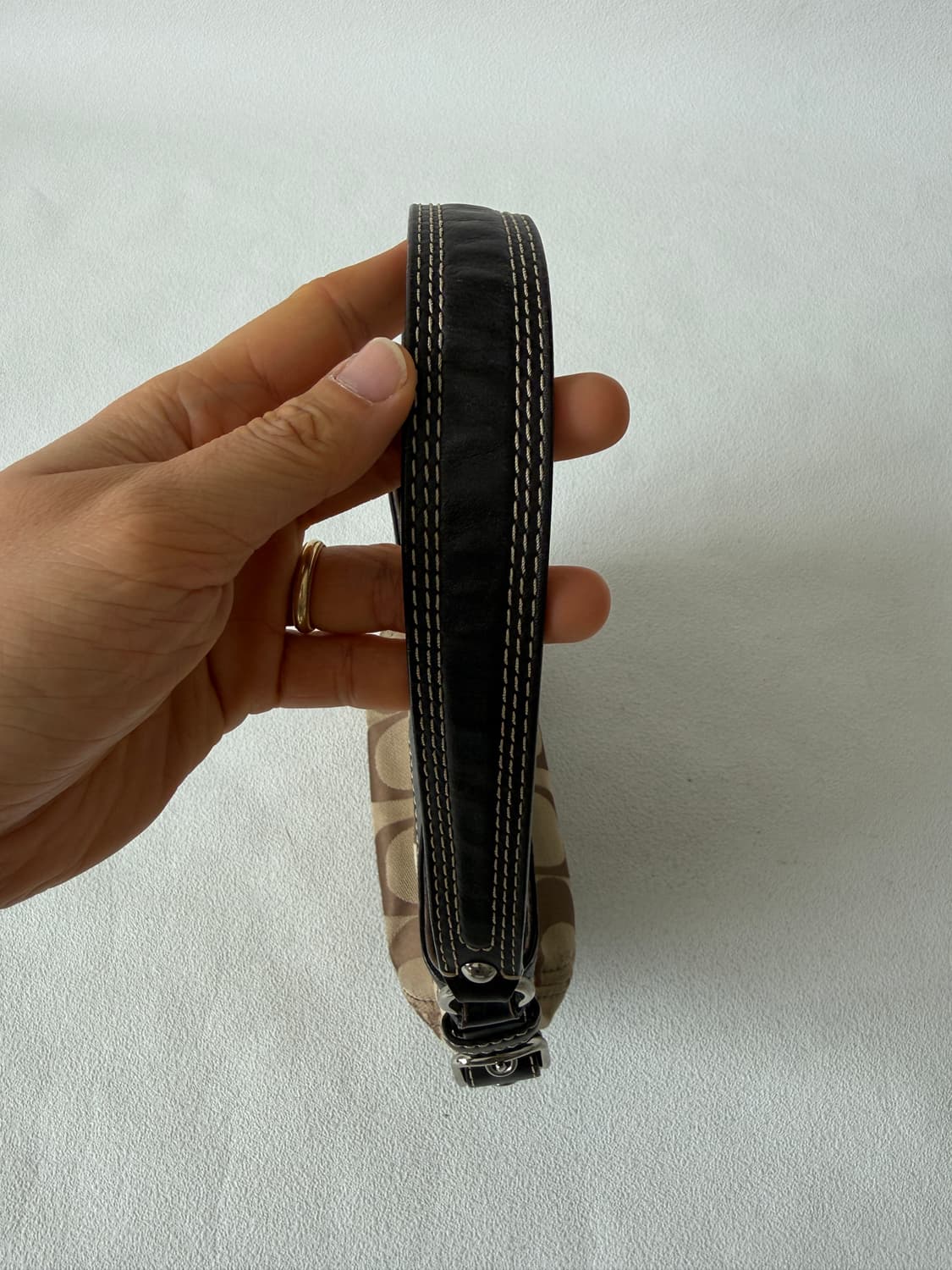 코치(COACH) 모노그램 숄더백 상품이미지6