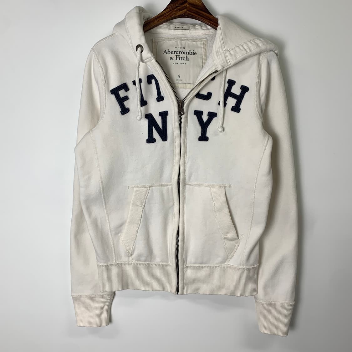 아베크롬비 y2k 와투케 아방핏 화이트 후드집업 상품이미지2