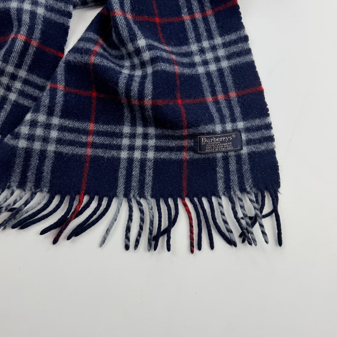 버버리 네이비 체크 머플러 정품 상품이미지2