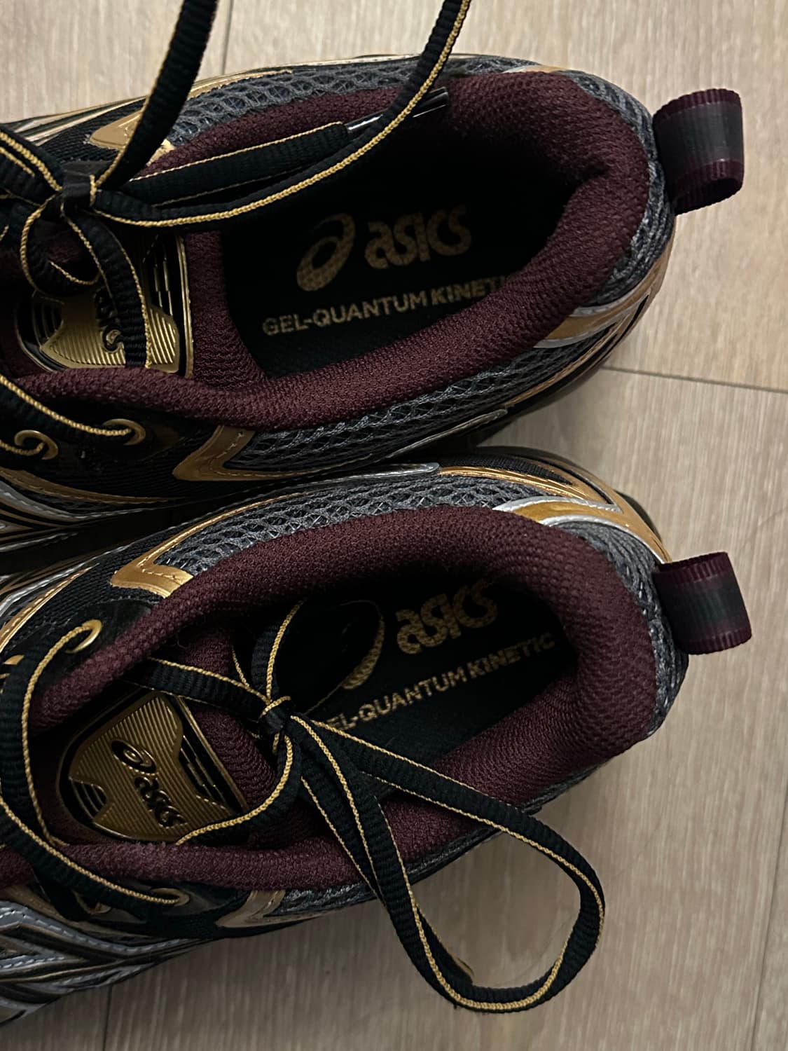 아식스 젤 퀀텀 카본 퓨어 골드 (270) 상품이미지7