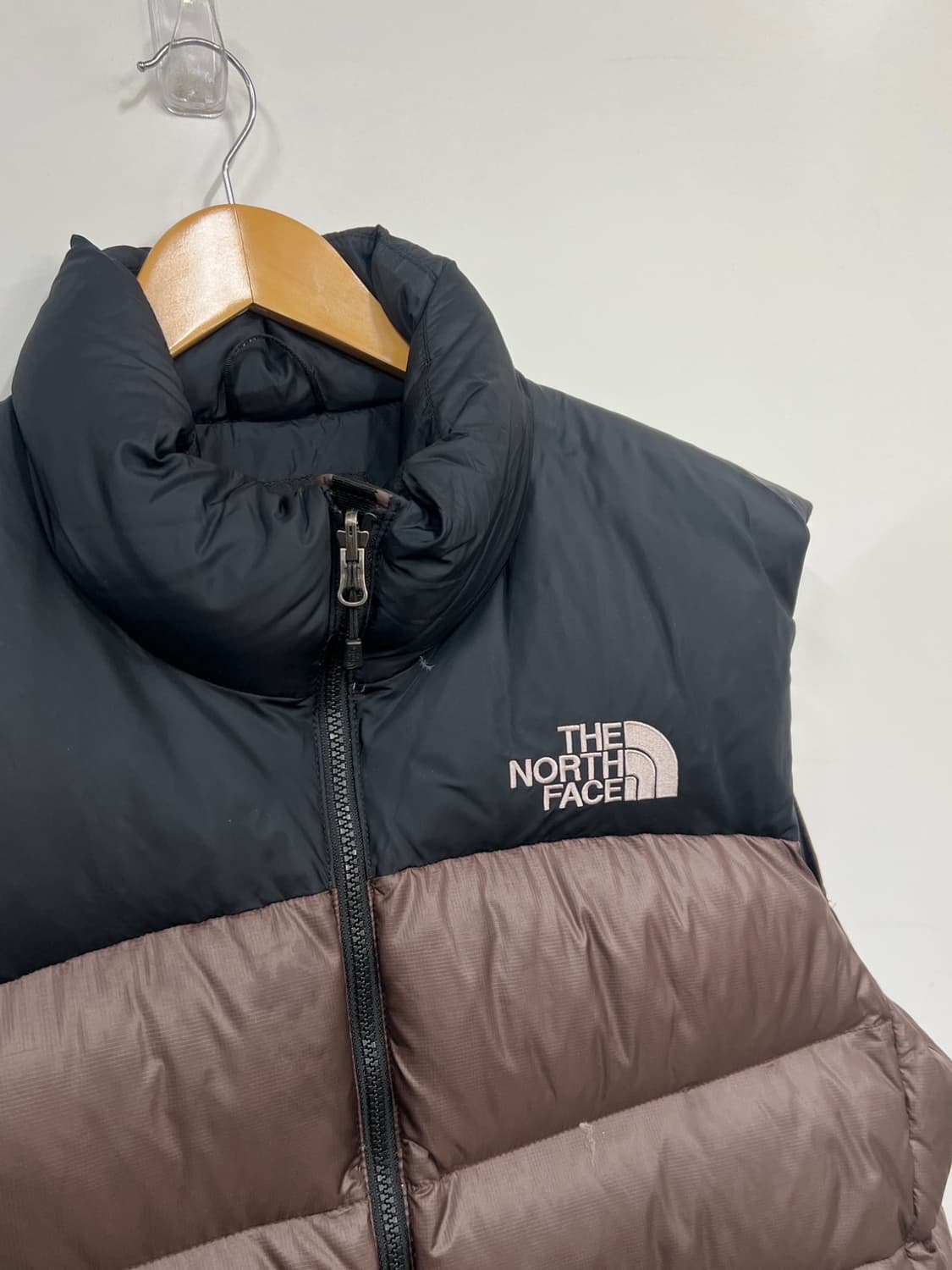 노스페이스 700 브라운 구스다운 패딩 조끼 상품이미지2