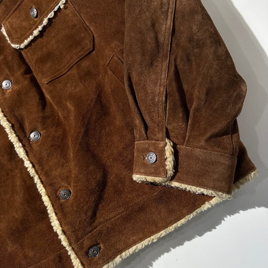 윌슨 레더 스웨이드 시어링 무스탕 트러커 자켓 상품이미지6