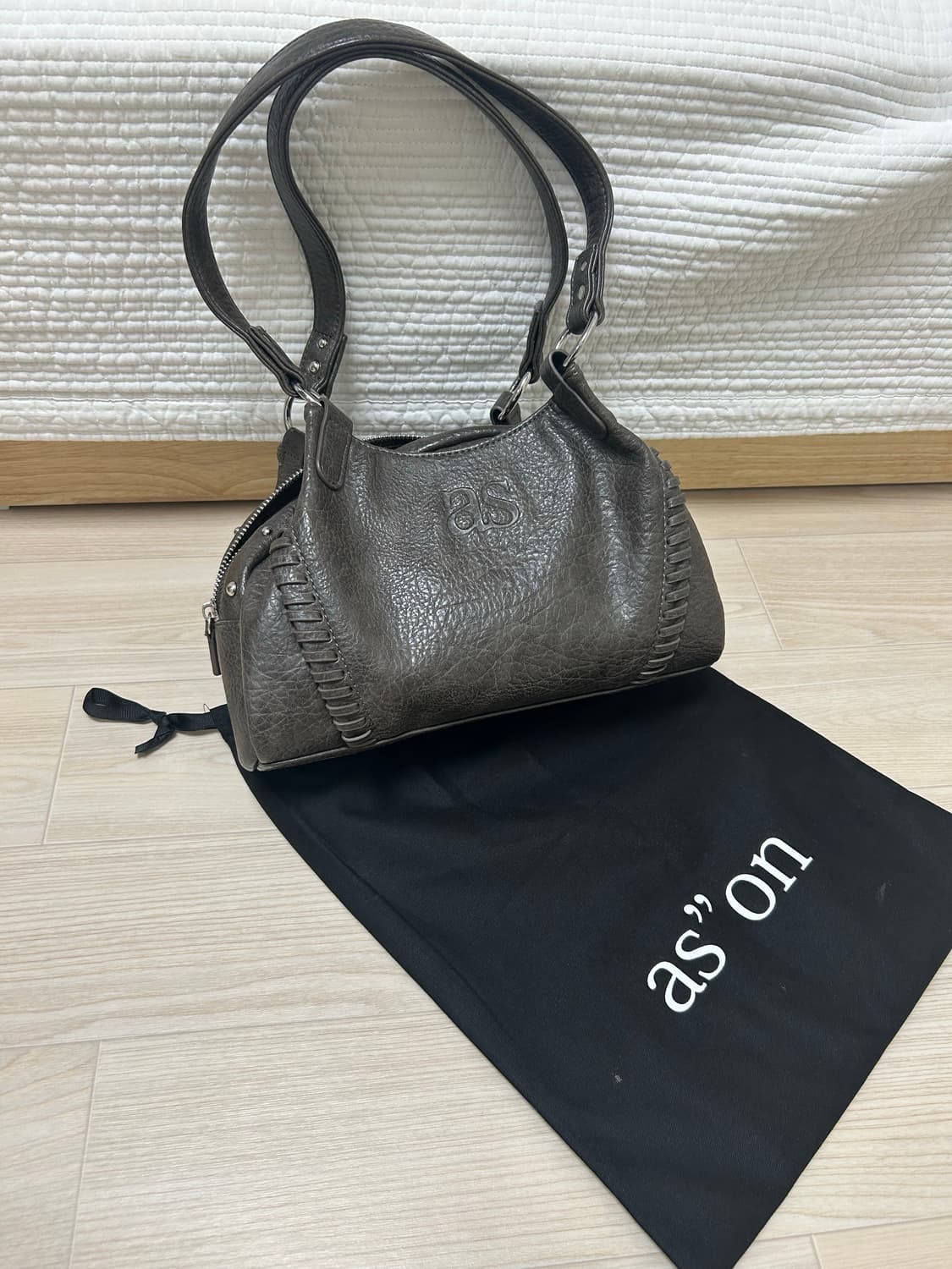 애즈온 보니타백 모니타미니백 브라운 새상품 상품이미지1