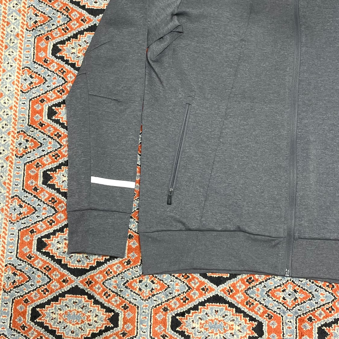 아디다스 삼각로고 차콜 테크팩 집업져지 남성100 상품이미지4