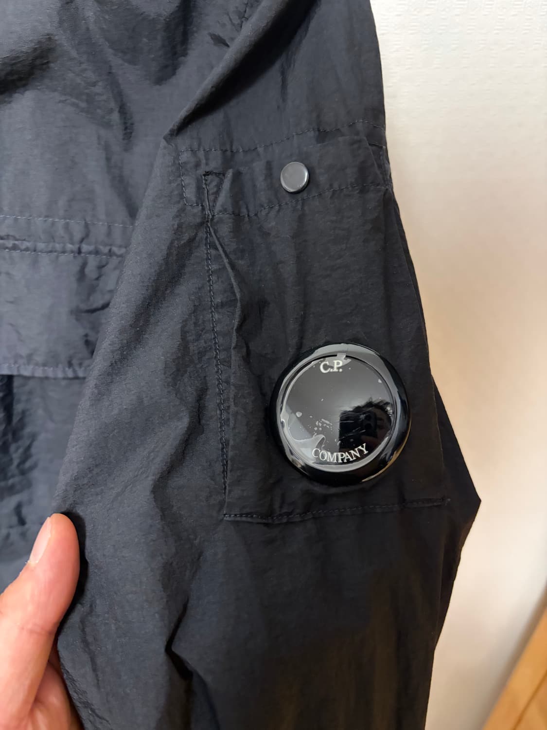 L) cp컴퍼니 나일론 오버셔츠 블랙 상품이미지3