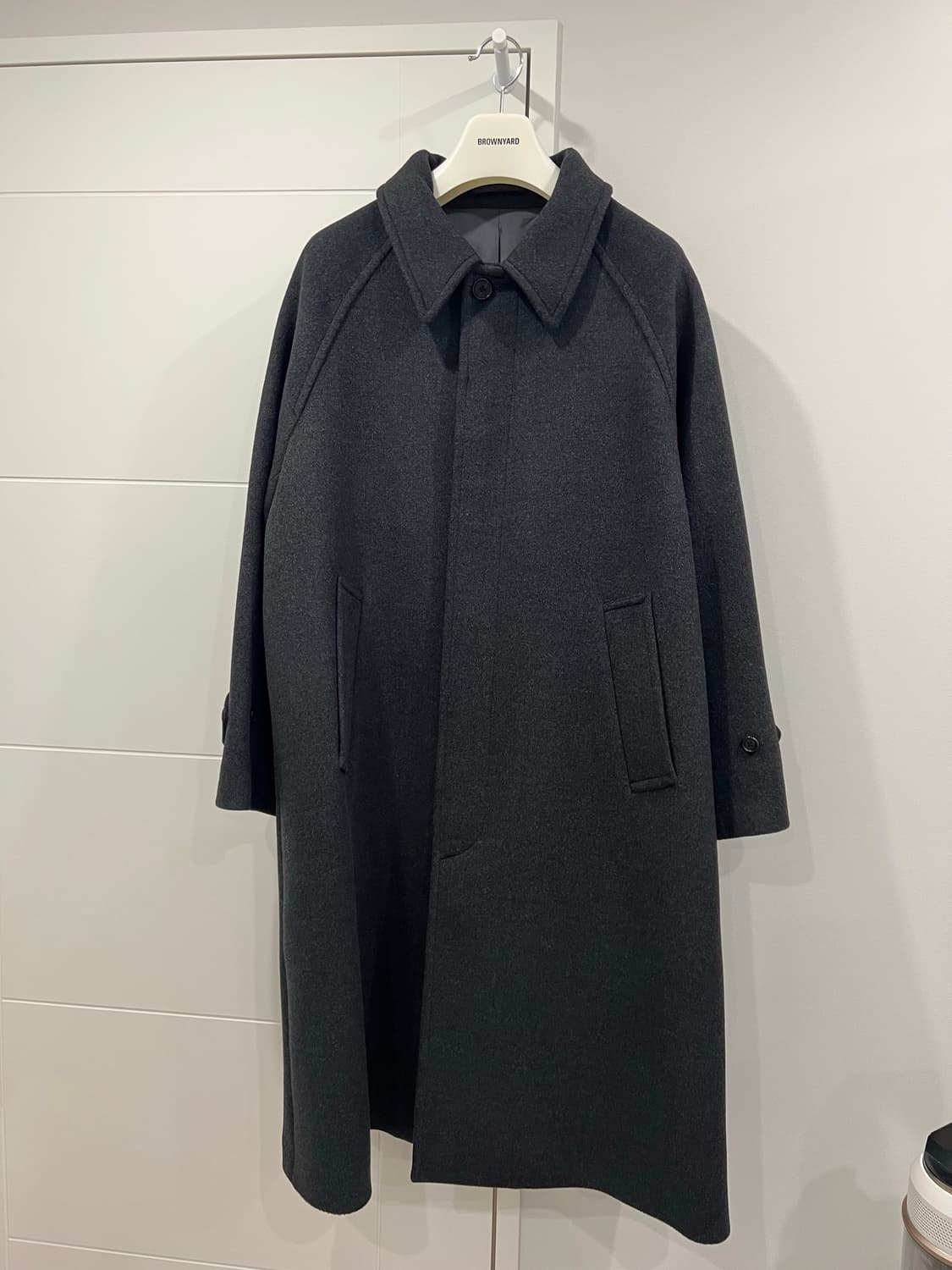 브라운야드 발마칸 코트 차콜 상품이미지3