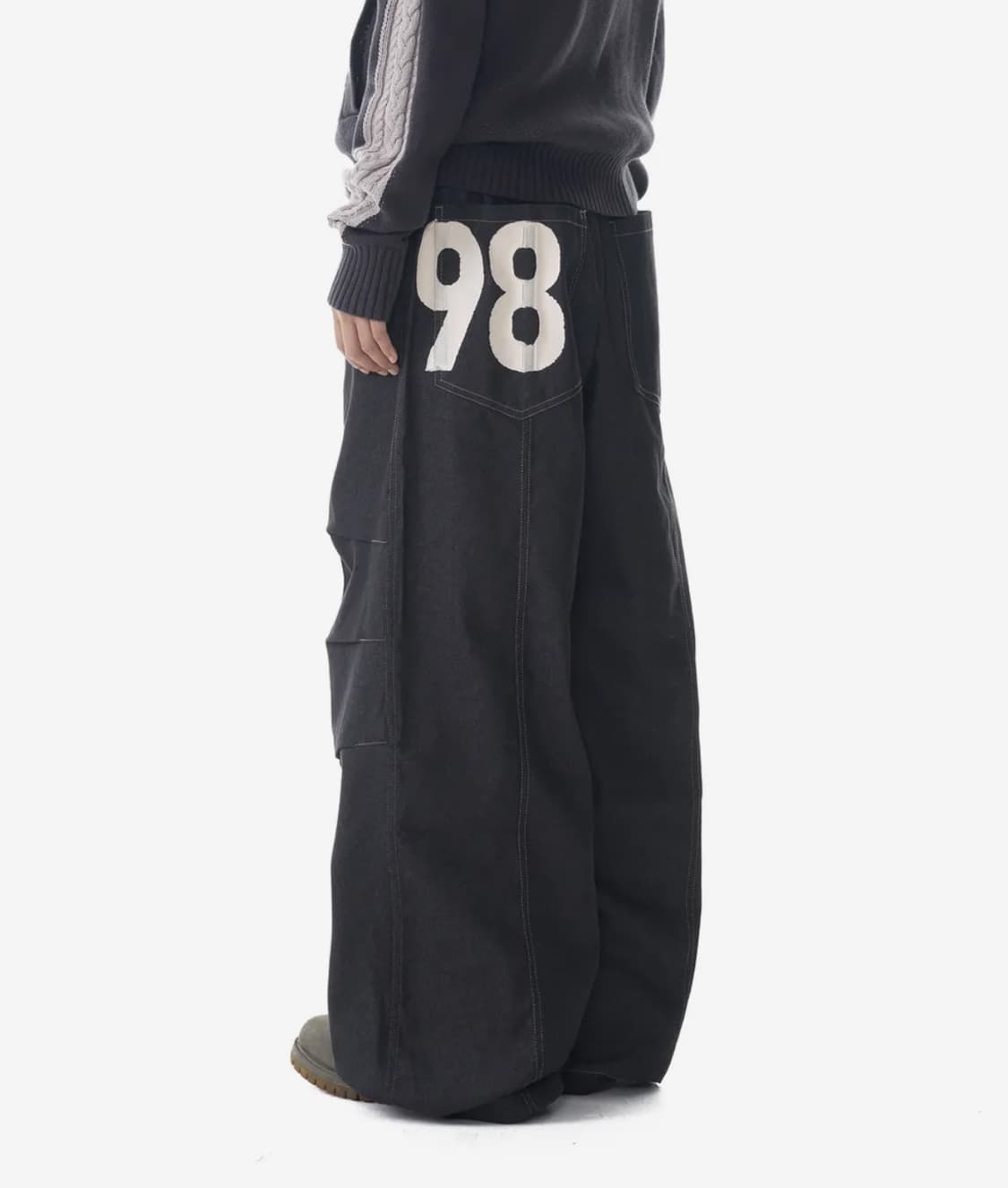 아캄 98 핀턱 데님 팬츠 바지 Pin-tuck Pants 블랙 상품이미지1