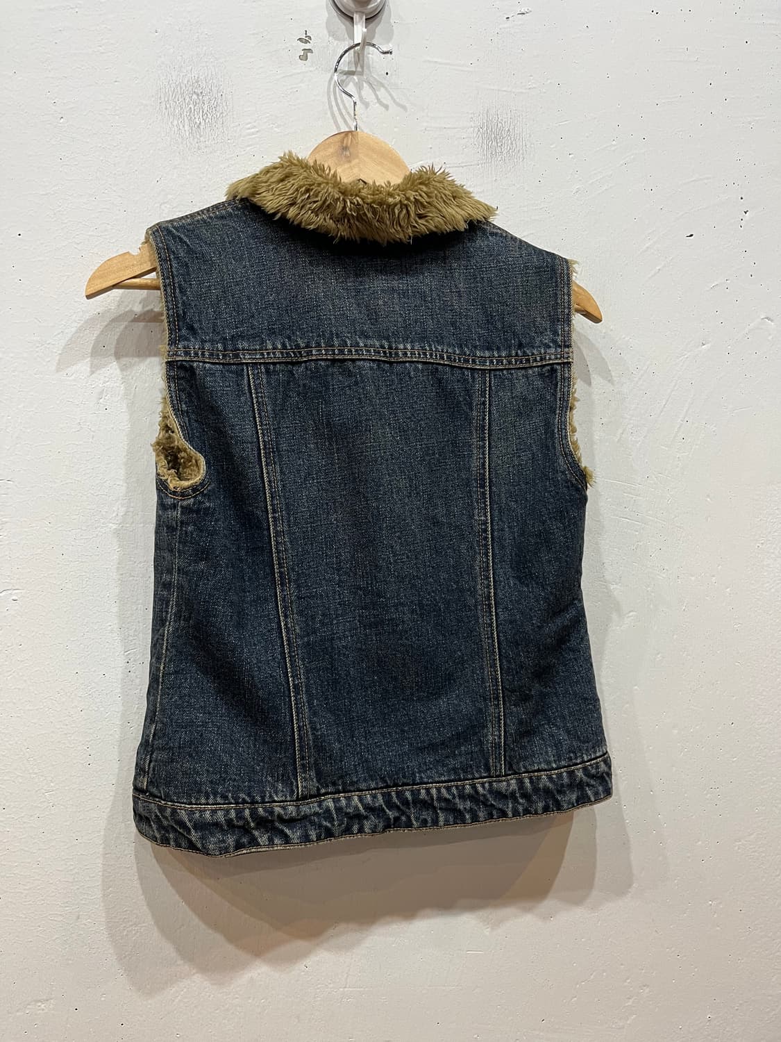 GAP y2k 퍼 데님 베스트 조끼 우먼즈 상품이미지3