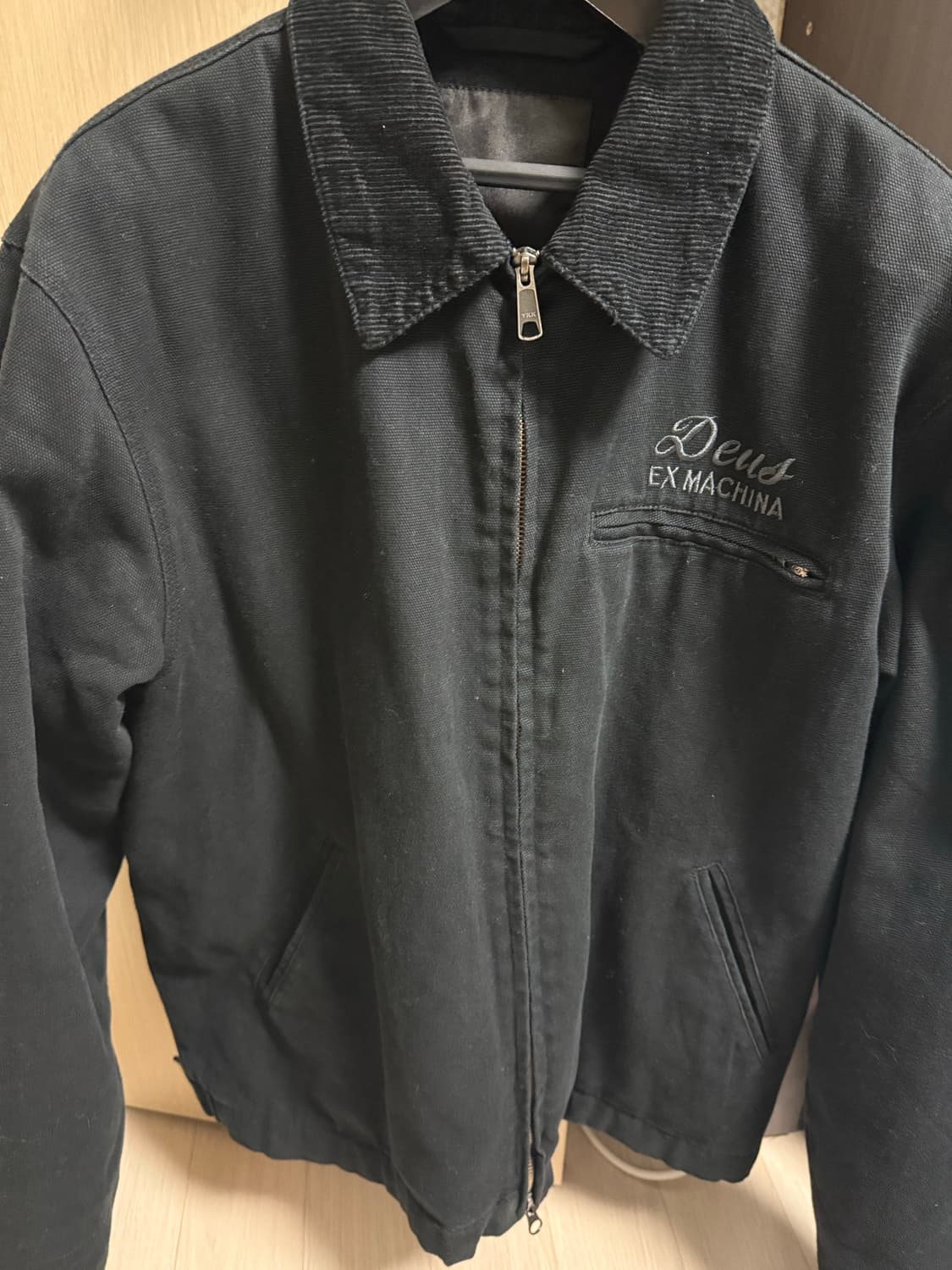 데우스 엑스 마키나 서울어드레스 워크웨어 자켓 블랙 상품이미지2