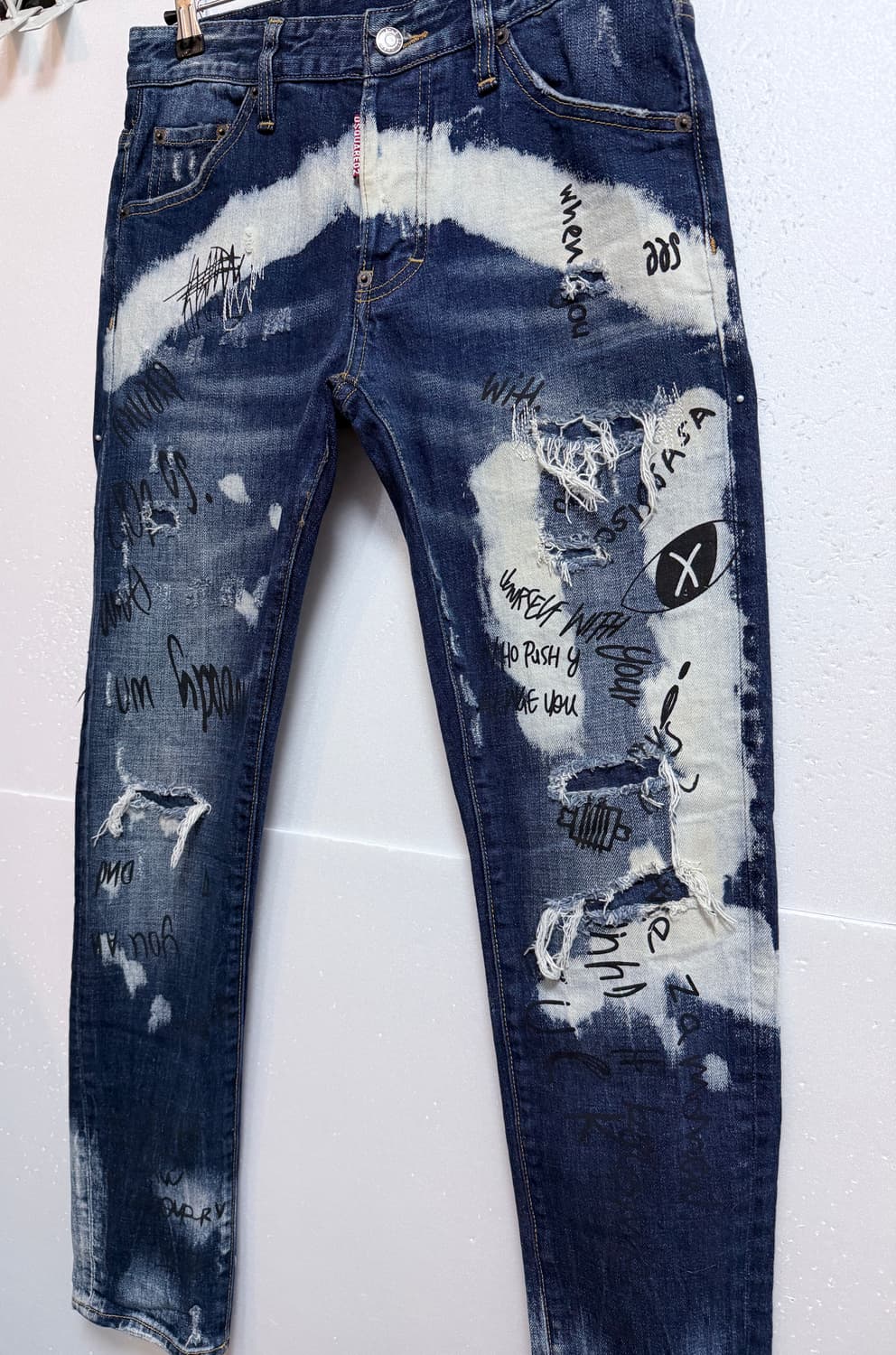 DSQUARED2 디스퀘어드2 그래피티 디스트로이드 슬림 데님 팬츠 46 상품이미지4