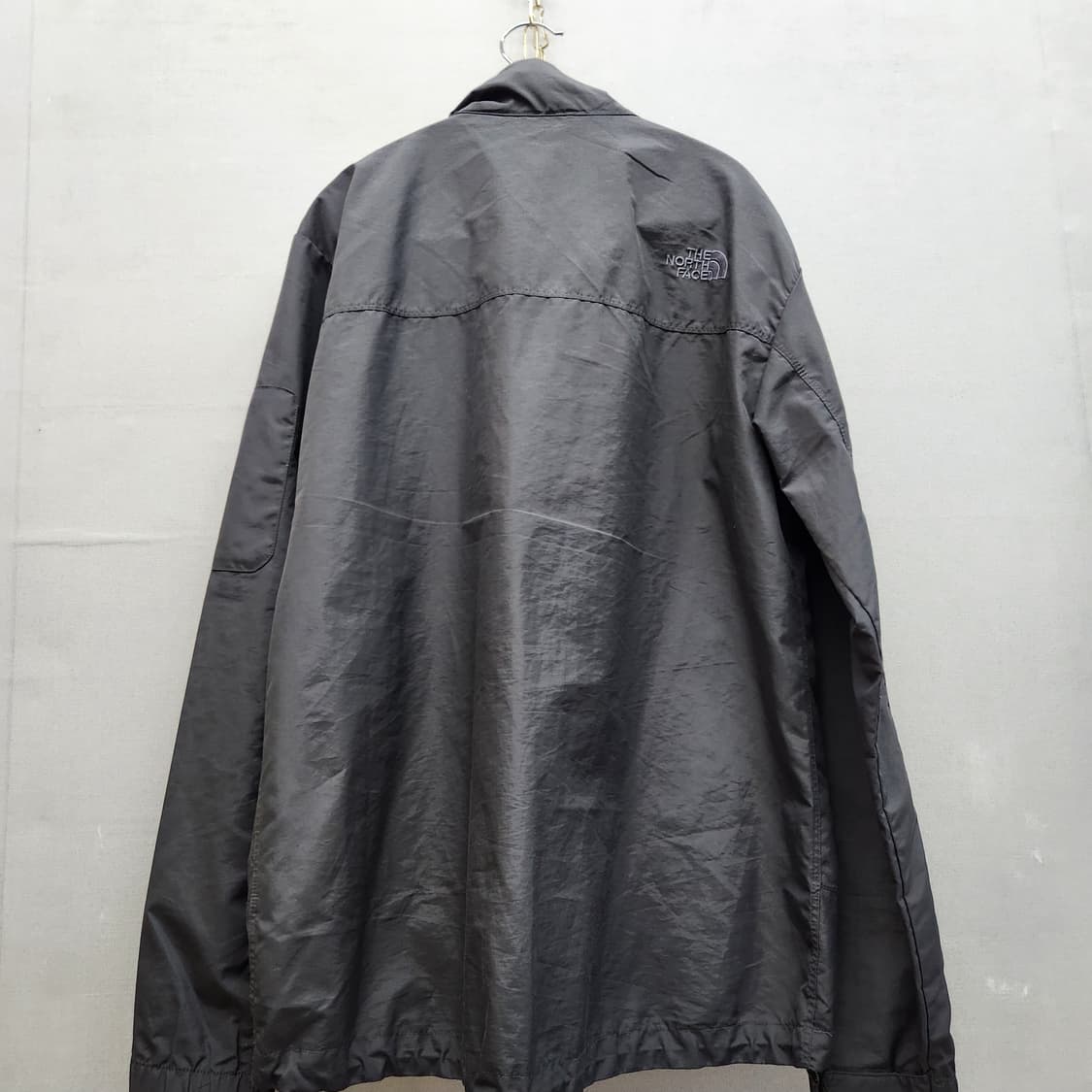 노스페이스 로고 사이드포켓 스트링 바람막이 L(L) 상품이미지6