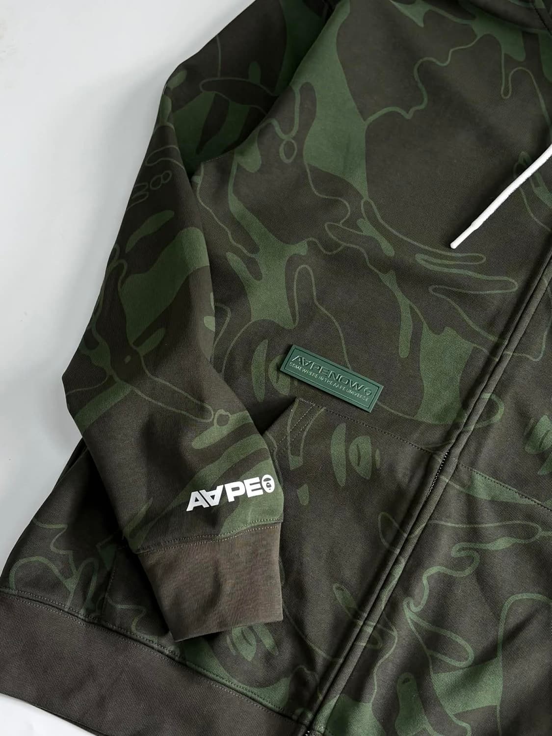 [M] 에이프 바이 베이프 카모플라주 문페이스 후드집업 상품이미지5