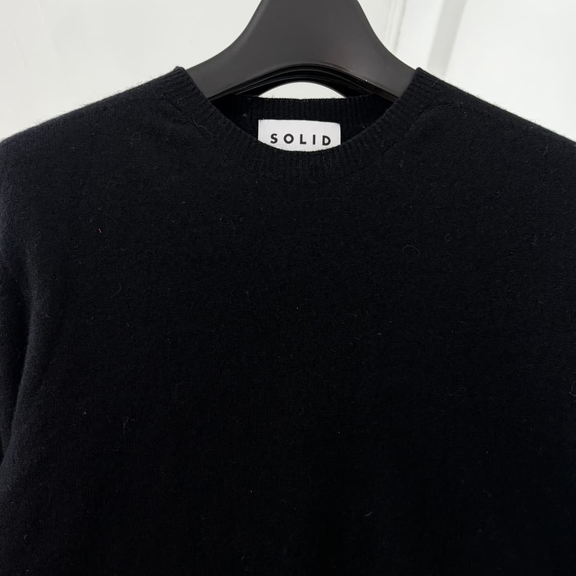 솔리드옴므 22FW 백로고 울 니트 상품이미지6