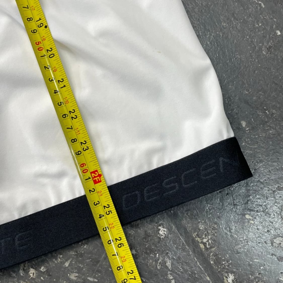 100 데상트 경량 집업  상품이미지7