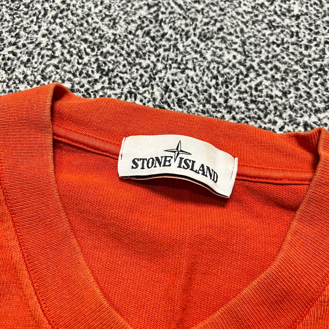 스톤 아일랜드(Stone Island) 오렌지 크루넥 니트 상품이미지6