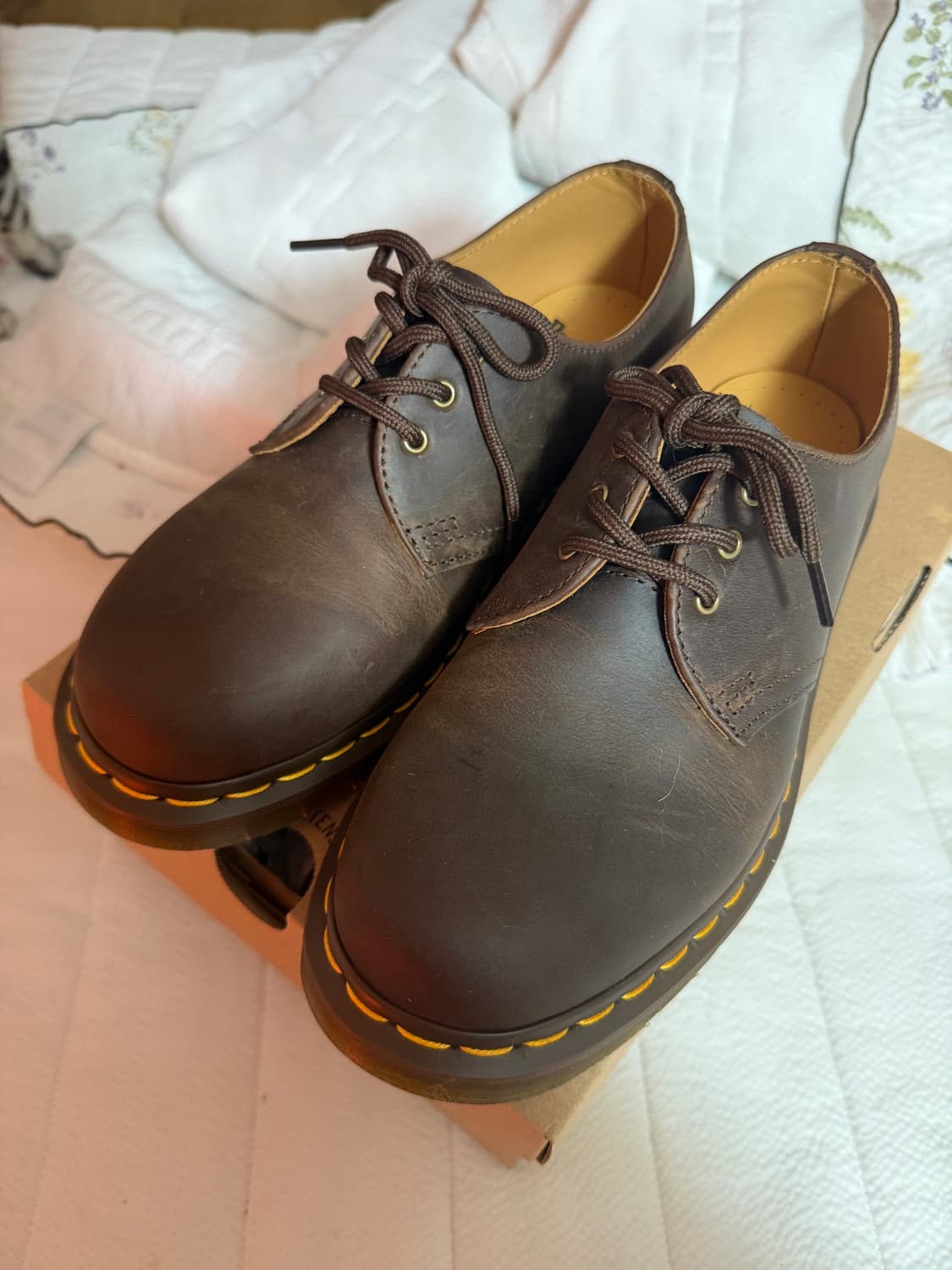 닥터마틴 크레이지호스 다크브라운 240 상품이미지4