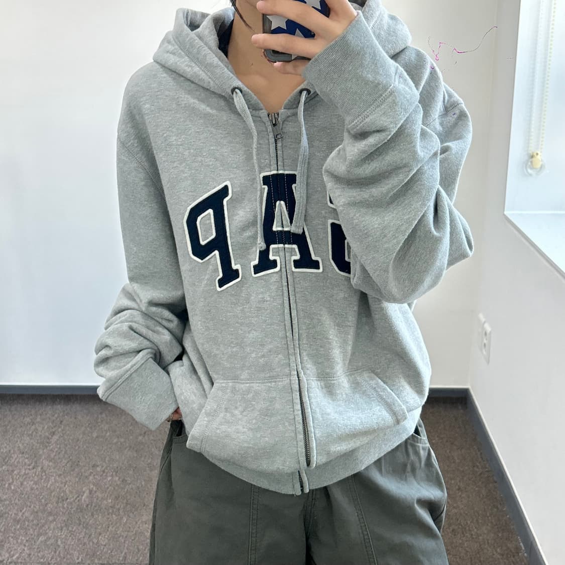 Gap 갭 네이비 로고 그레이 후드집업 상품이미지2