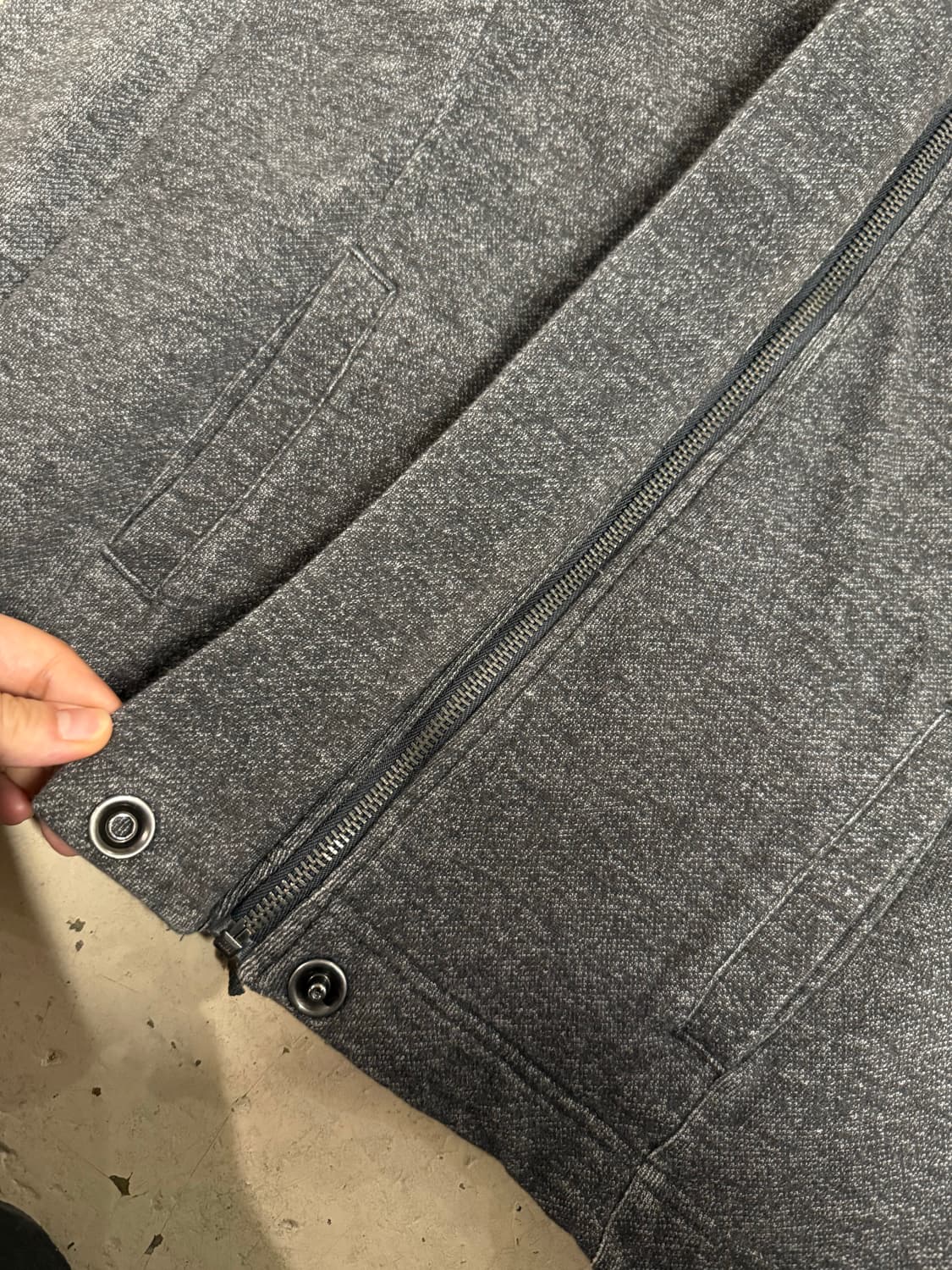 charcoal high-neck detail zip-up 상품이미지7