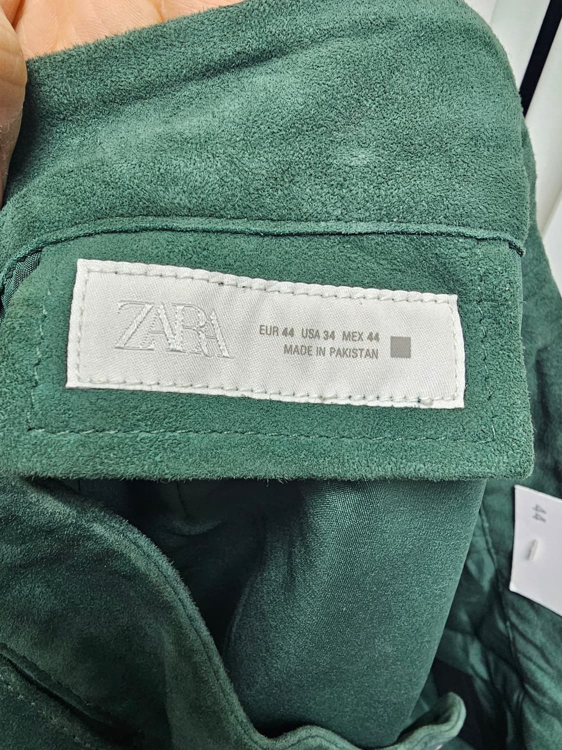 새상품 자라 양가죽 스웨이드 릴렉스핏 버뮤다 팬츠 상품이미지8