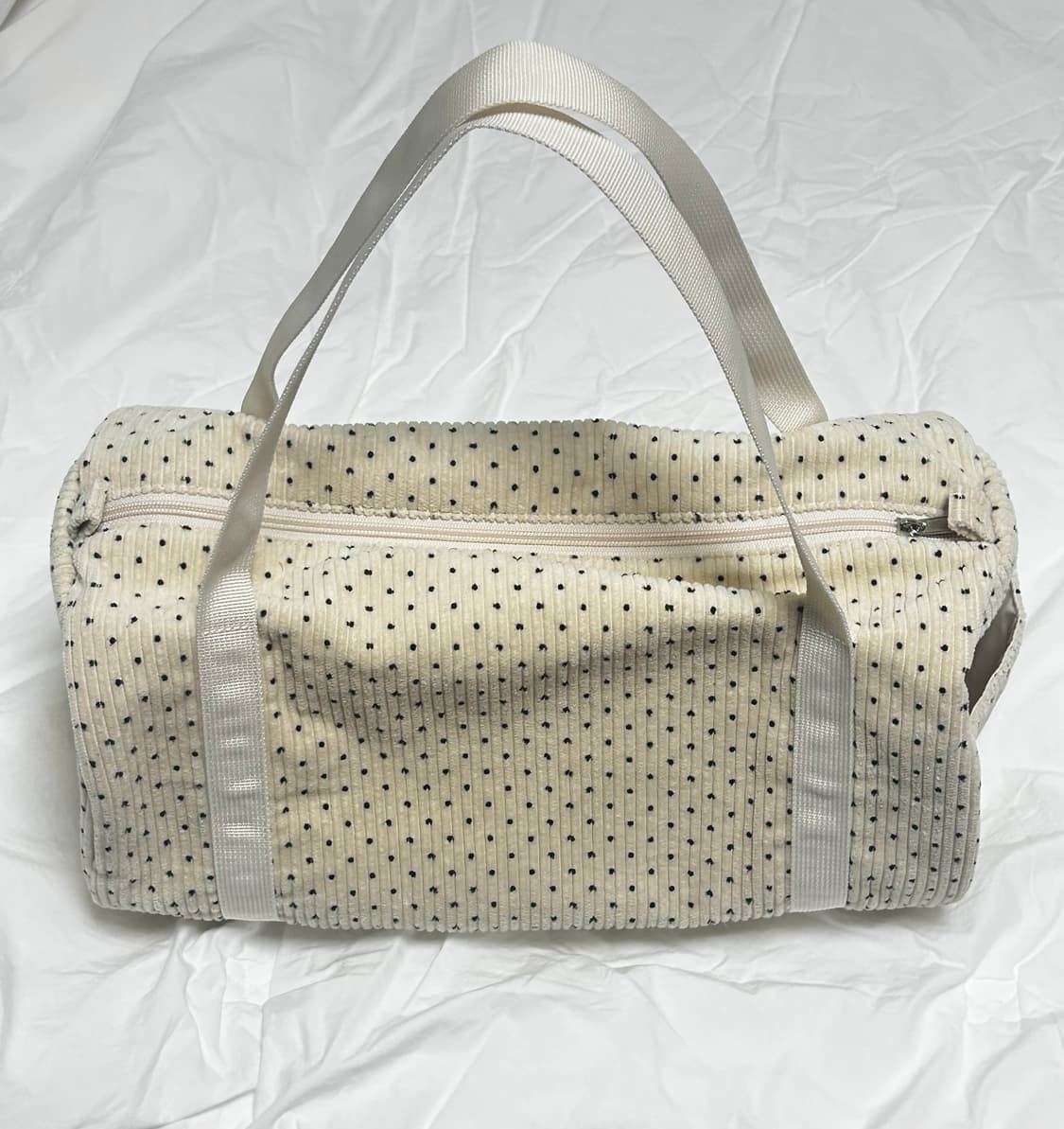 Wsc archive wsc 아카이브 도트 배럴백 크림 상품이미지3