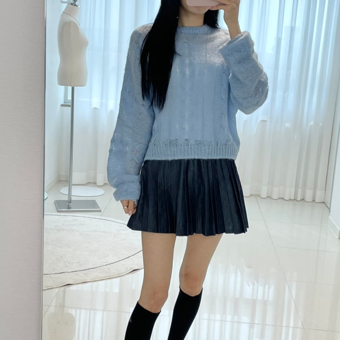 미우미우 모헤어 롱 슬리브 루즈핏 스웨터 라이트 퍼플 상품이미지9