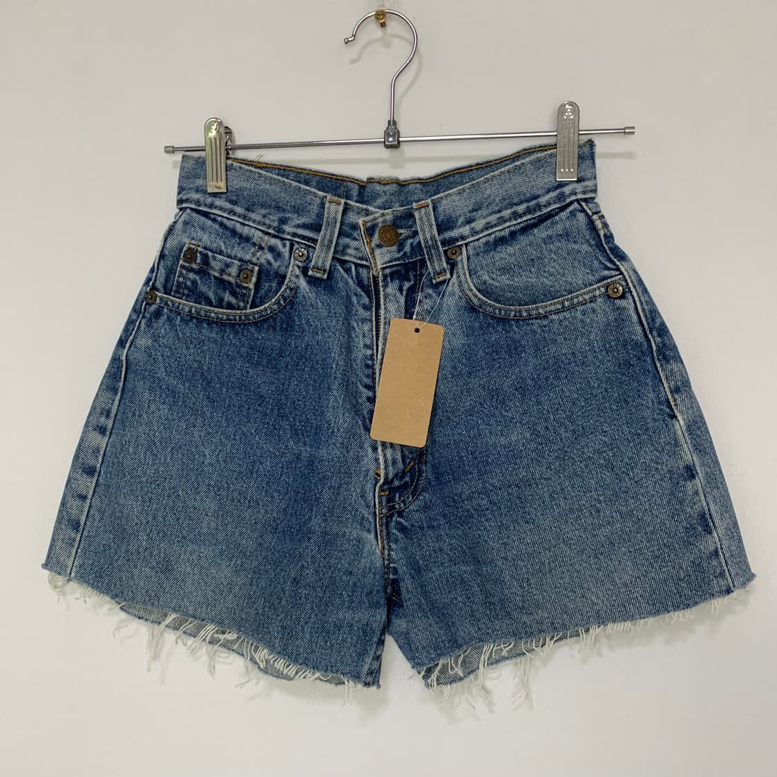 리바이스 USA 빈티지 컷팅 워싱 데님 쇼츠 하이웨스트 반바지 24-25 상품이미지3