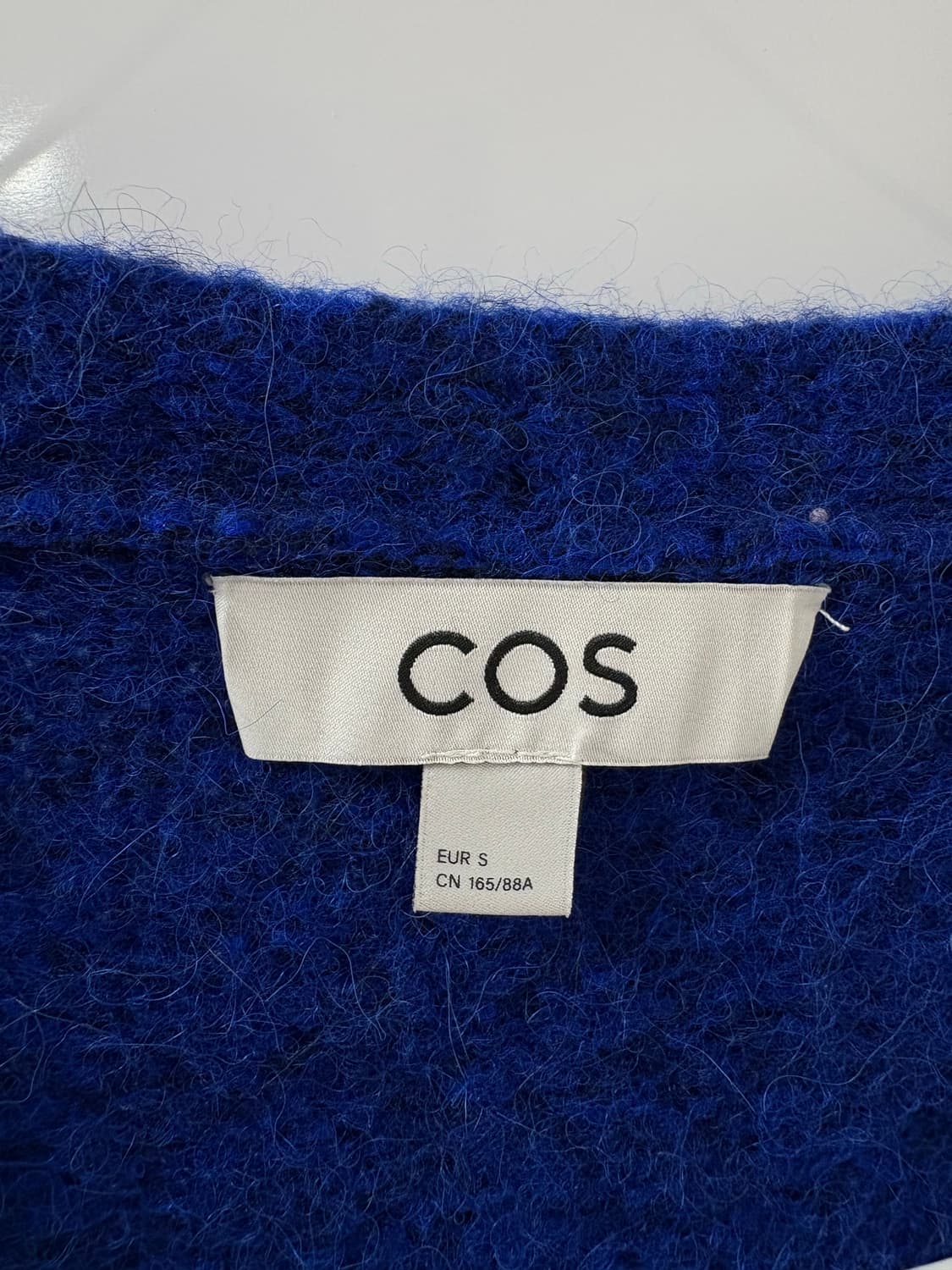 COS 브이넥 패치 포켓 가디건 상품이미지3