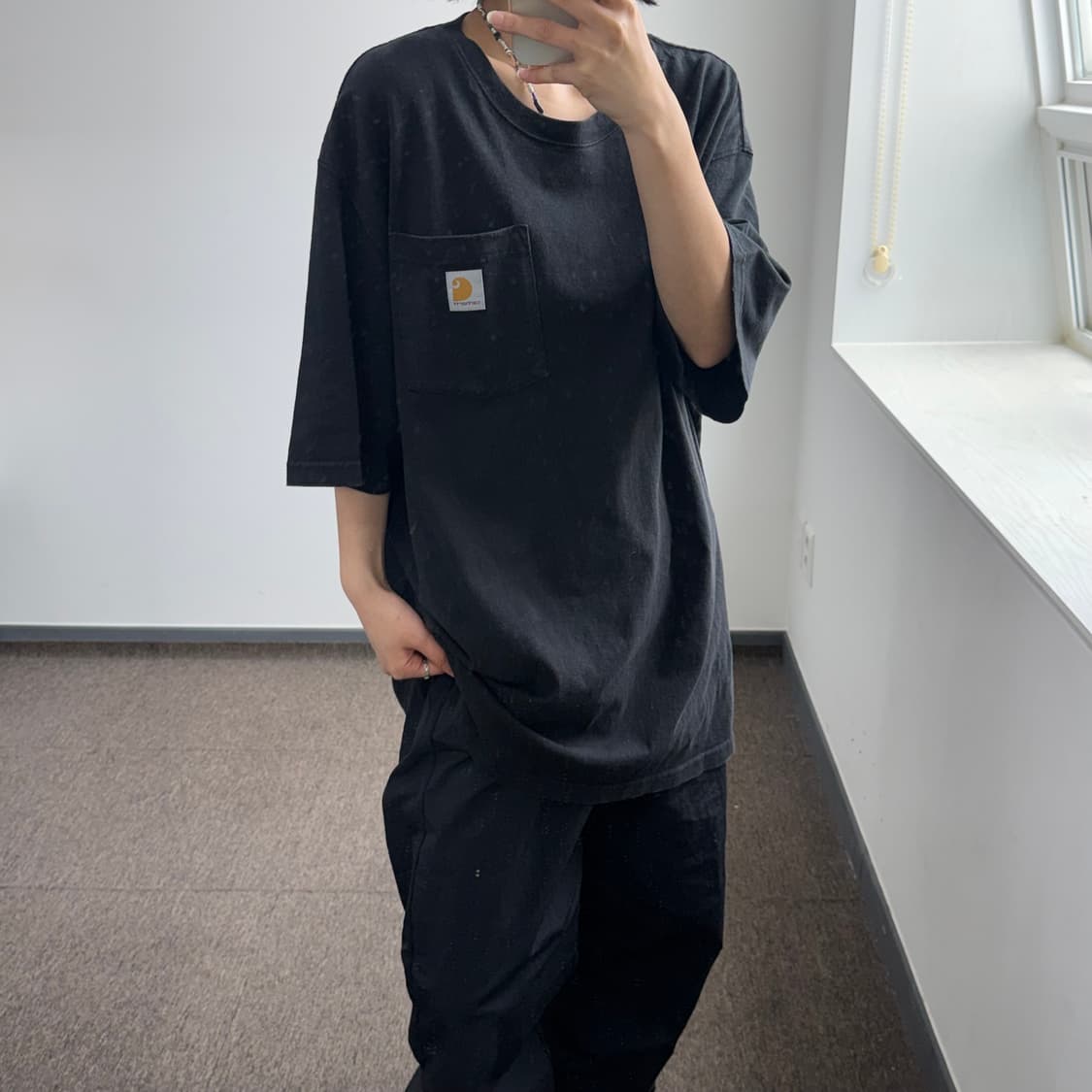 Carhartt 칼하트 원포켓 블랙 반팔 상품이미지2