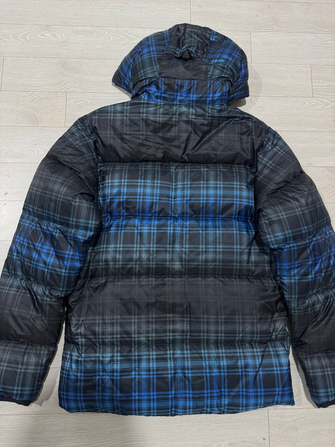 나이키 acg 타탄 블루체크 구스다운 경량 후드 패딩  상품이미지4