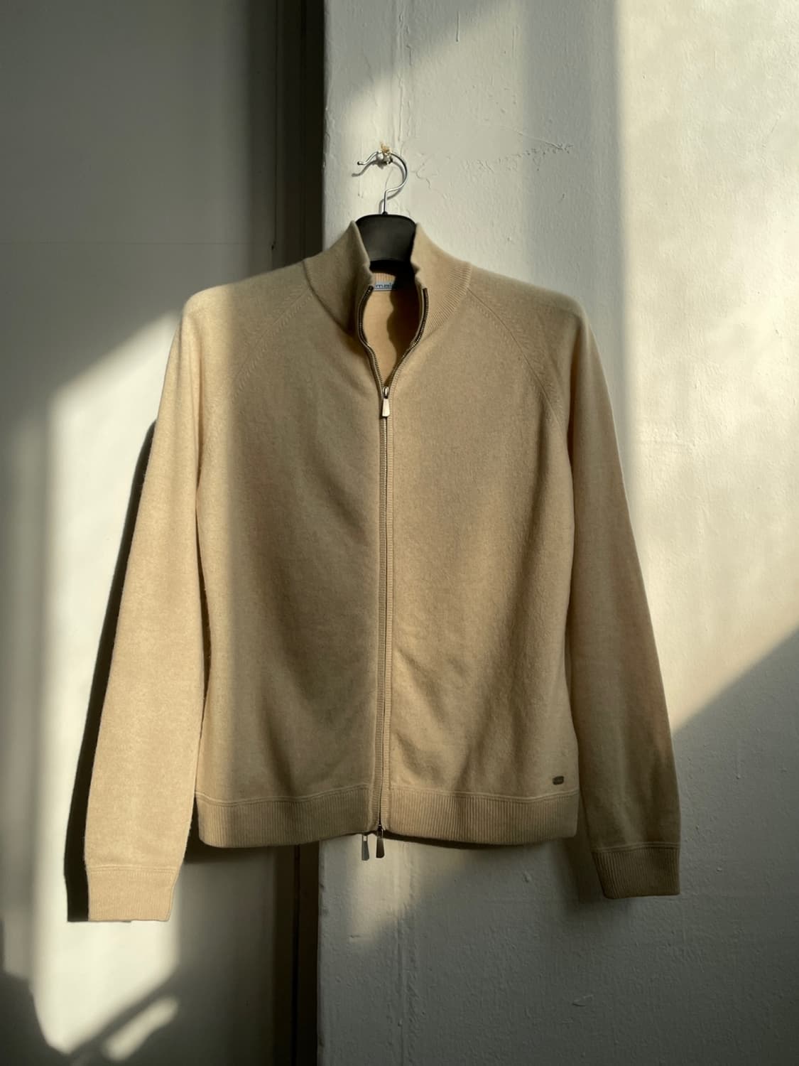 말로 베이지 캐시미어 니트 집업 상품이미지1