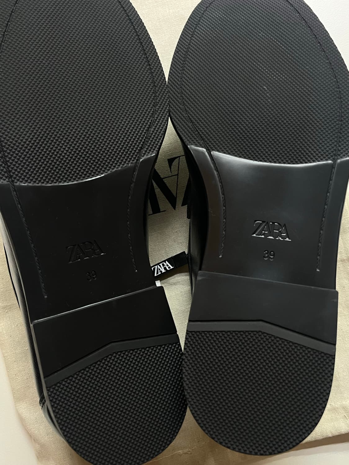 새상품) ZARA 셔링로퍼 2685/720/800 상품이미지3