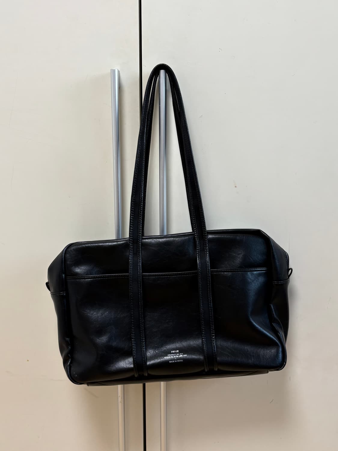 NEUE 노이에 보스턴백 레더 블랙 미디움 상품이미지1