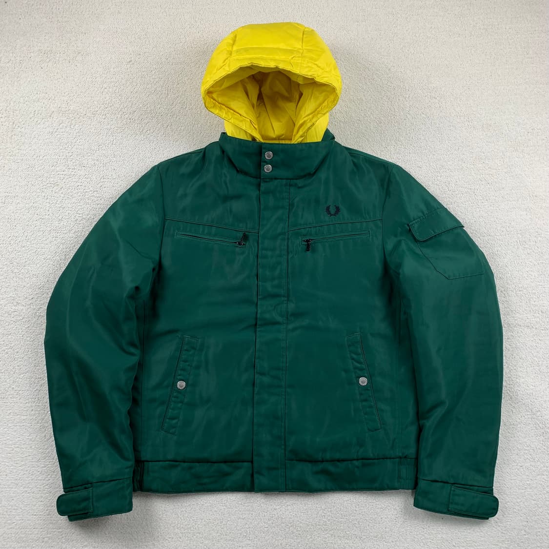 프레드페리 자수로고 레이어링 폴리쉘 다운 점퍼 그린  상품이미지1