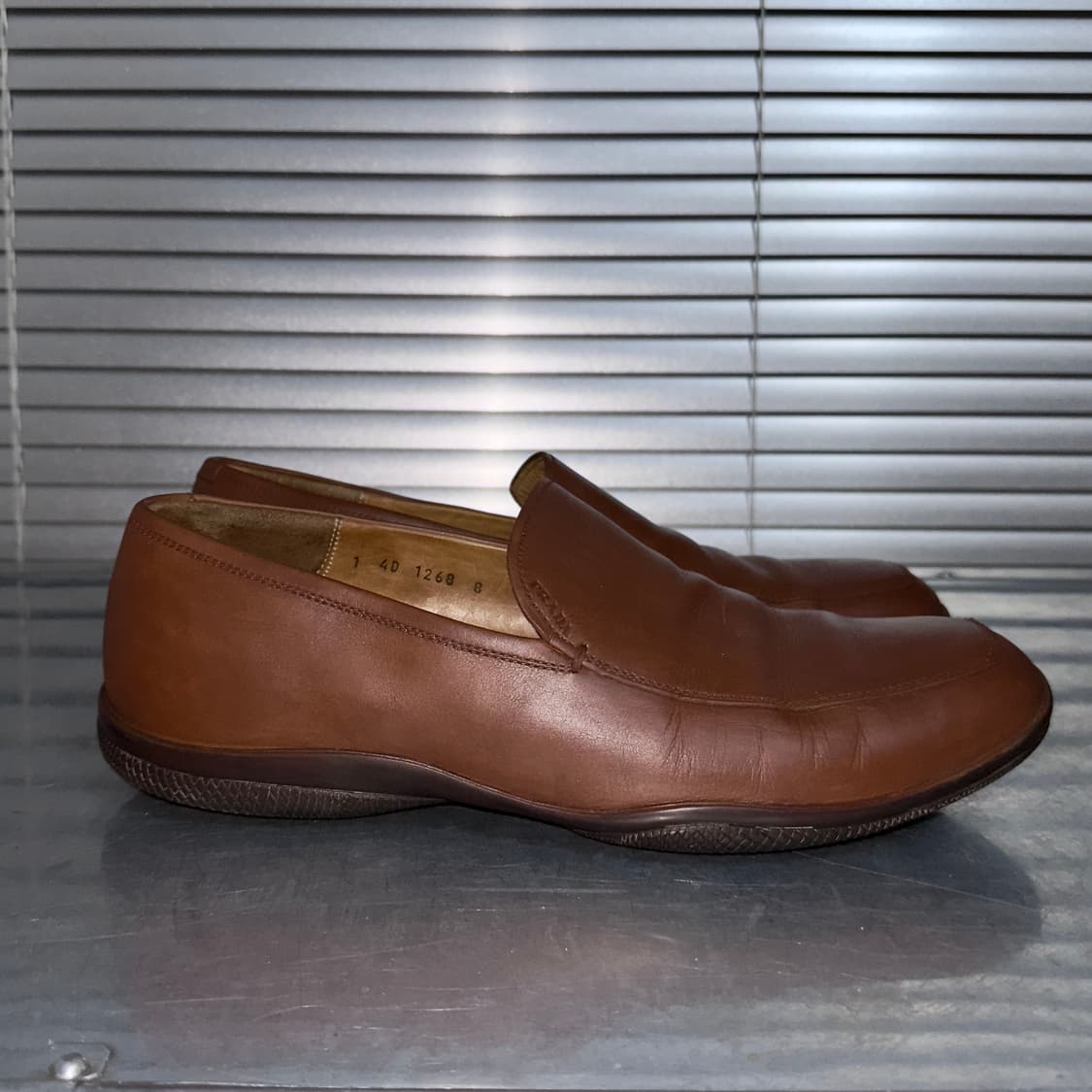 00s 브라운 프라다 스포츠 로퍼 상품이미지7