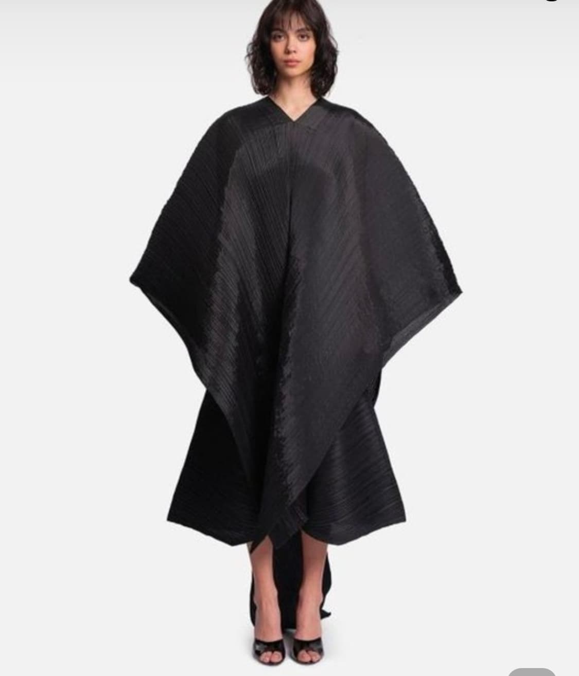 이세이미야케 플리츠플리즈 브이넥 마담 숄 스커프 상품이미지1