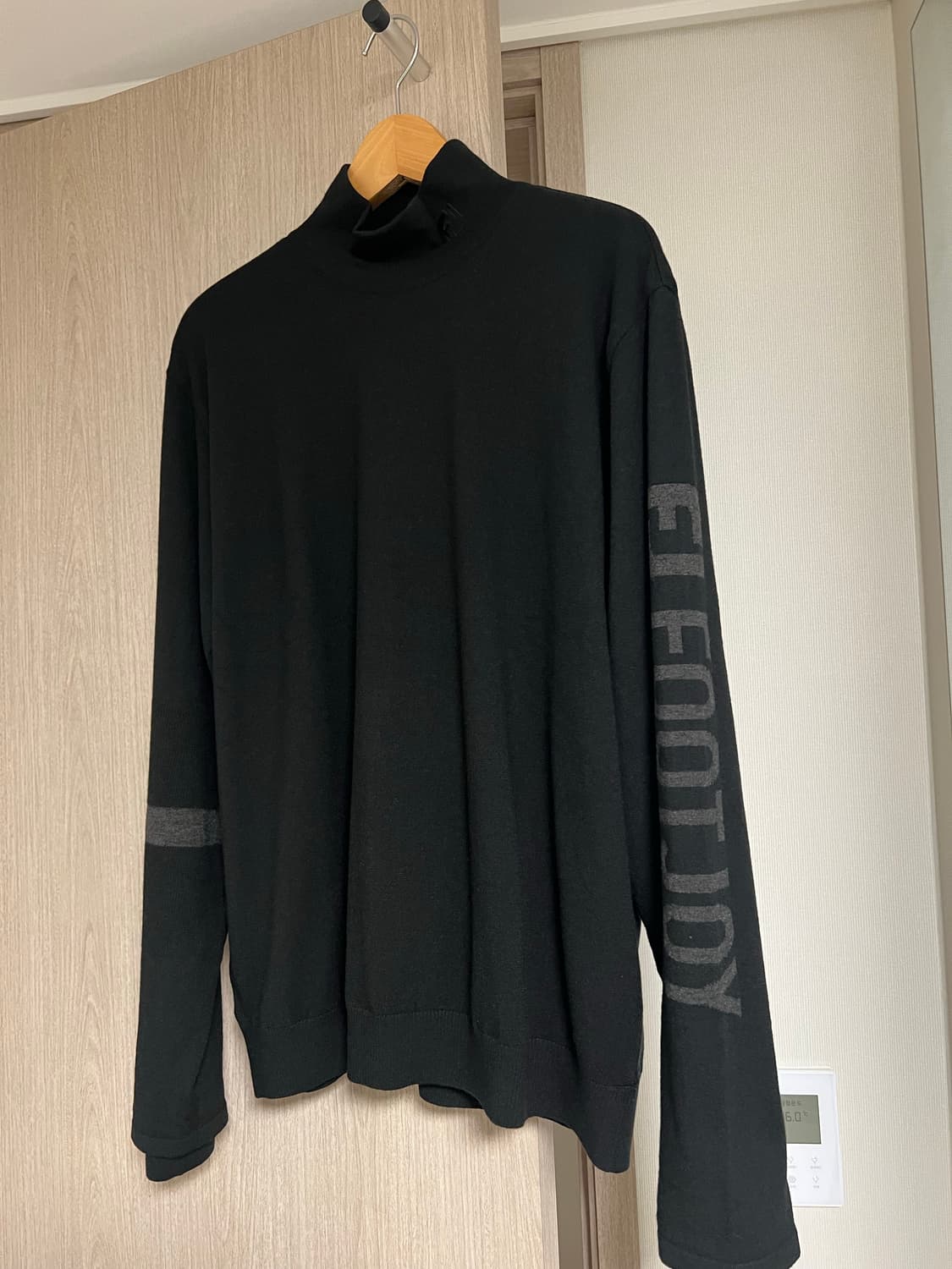 새상품,XXL) 풋조이 반폴라 방풍니트 블랙 골프웨어 상품이미지2