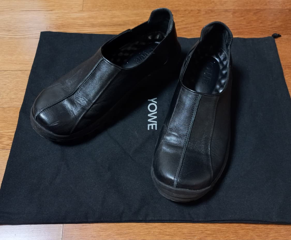 요위(Yowe) Uon 매트 블랙 245 로퍼 구둥화 상품이미지1