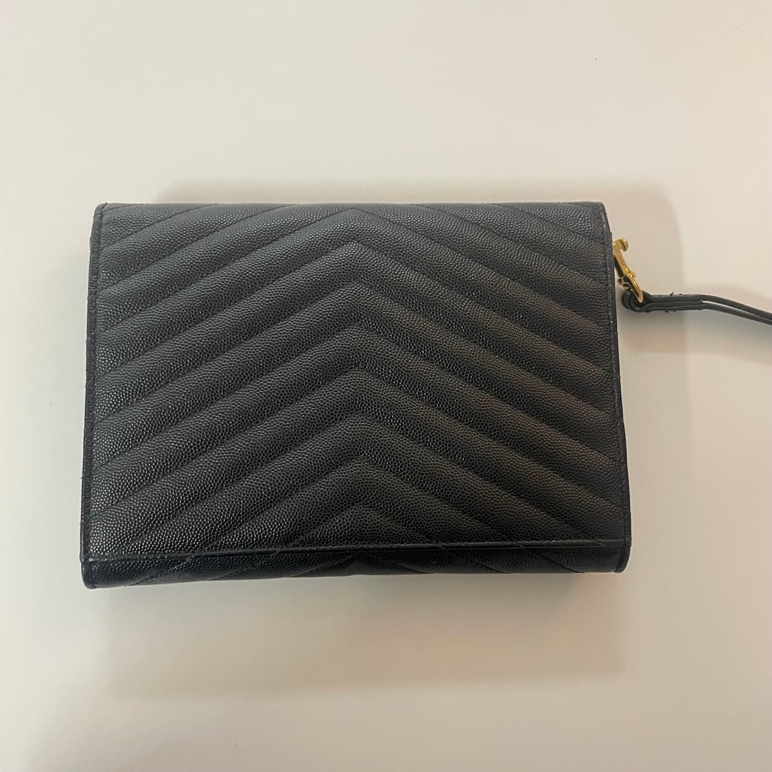 입생로랑 모노그램 엔벨로프 블랙 클러치 상품이미지7