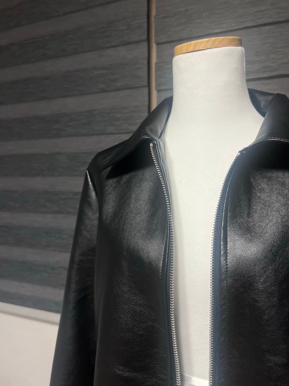 블랙 레더 집업 자켓(새것) 상품이미지2