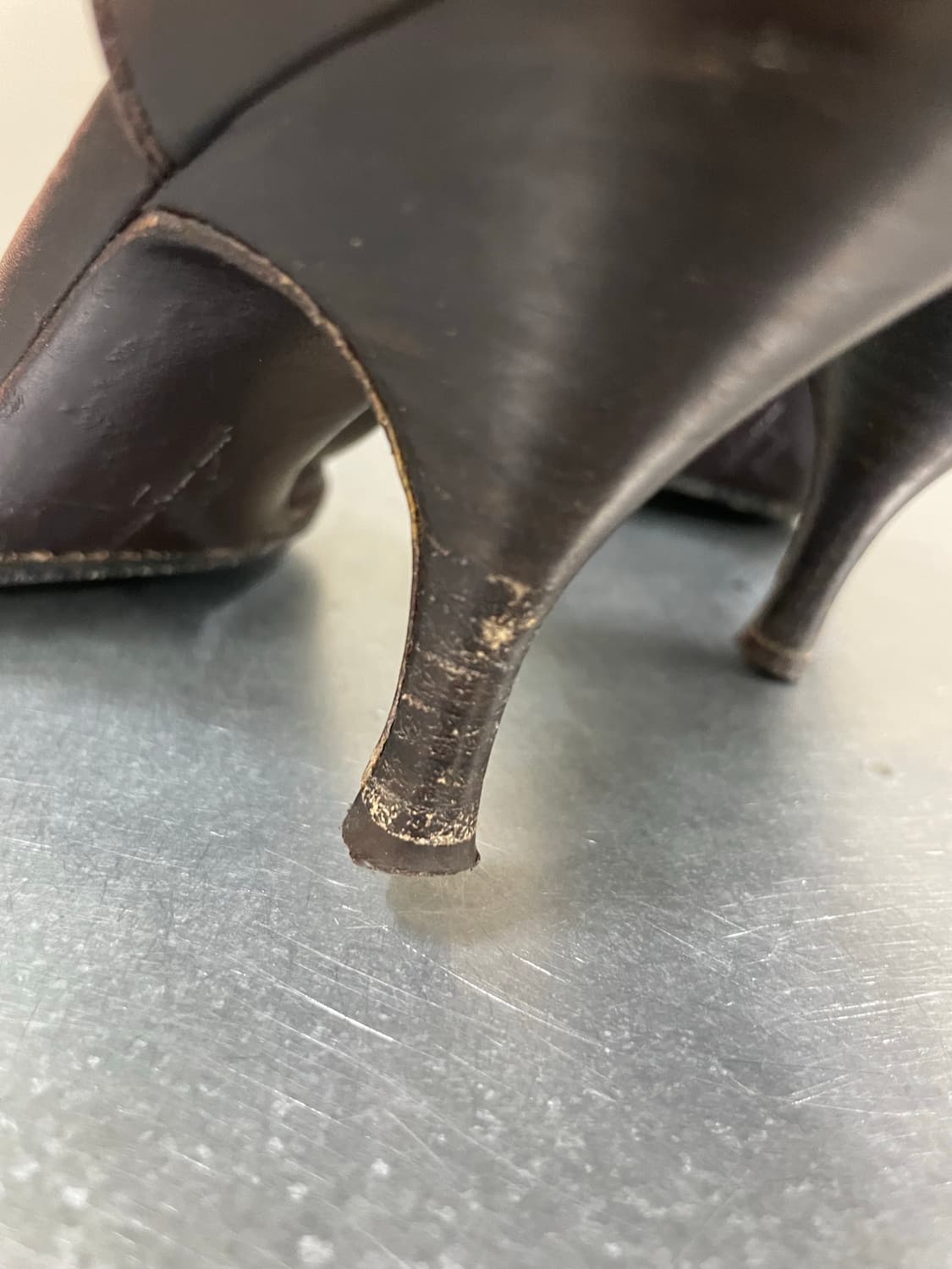 페레가모 바라 레더 힐 6.5D 상품이미지10