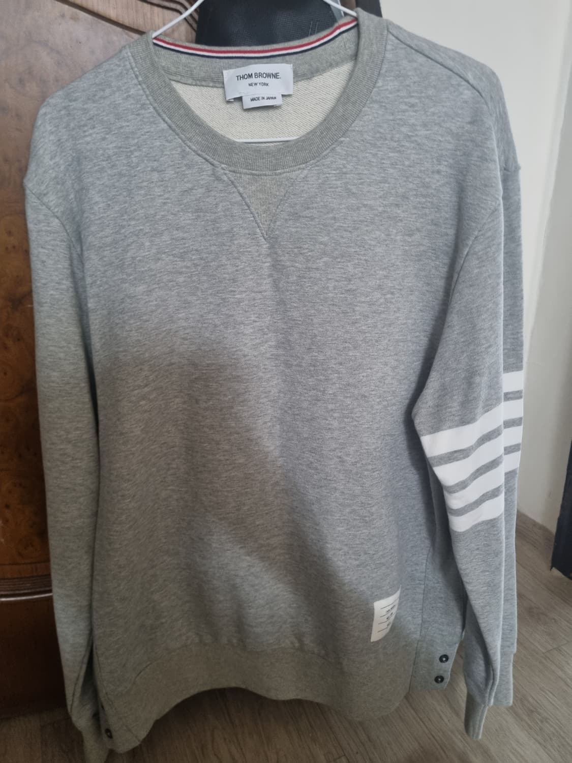 톰브라운 맨투맨그레이.  L/XL.  (오늘만이가격) 상품이미지1