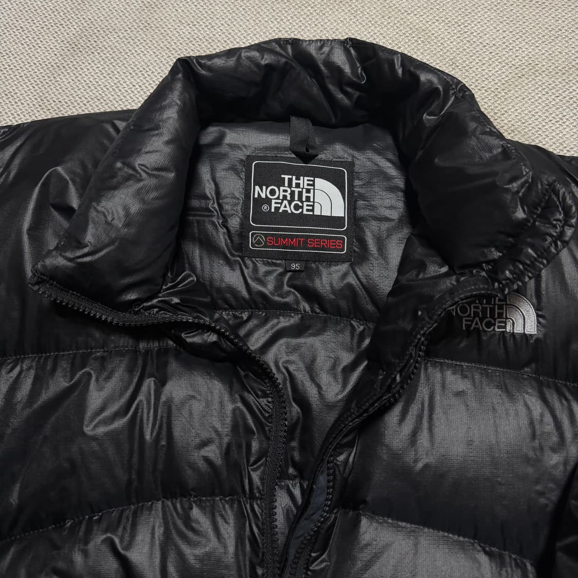 노스페이스 써밋시리즈 패딩 자켓 상품이미지2
