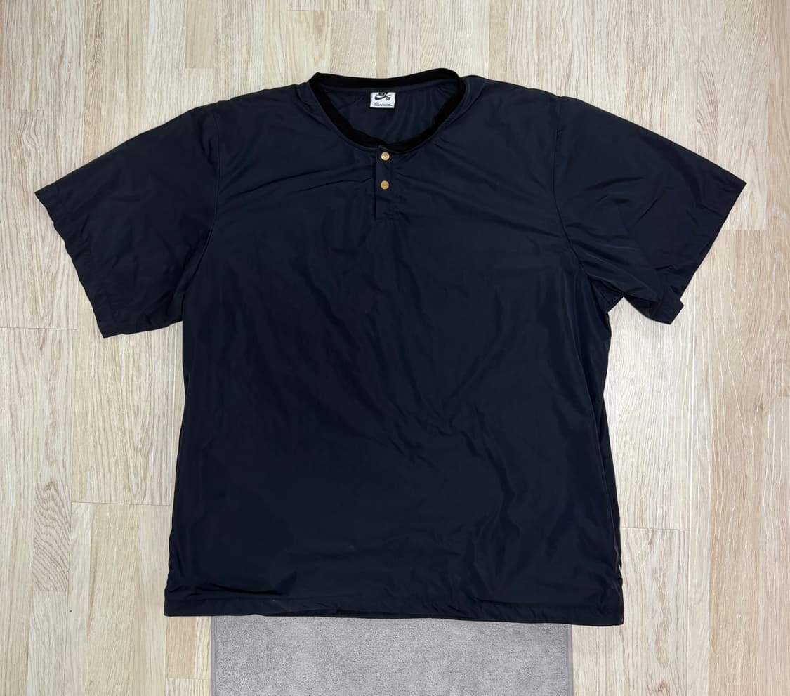 [S급] ⚽️나이키 SB 검정색 반팔 티셔츠 XL 상품이미지1